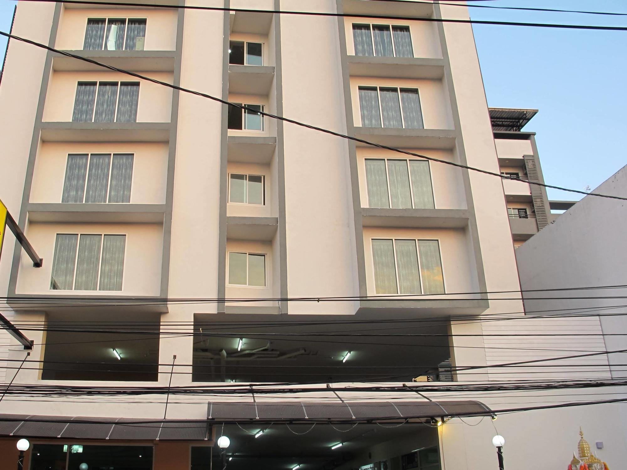 Buddy Place Bangkok Exterior photo